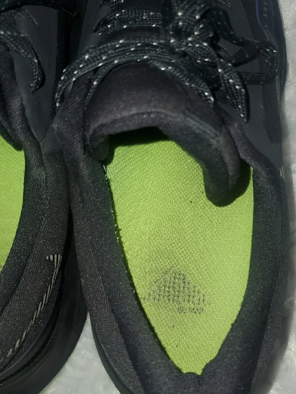 Nike Men's Black and Neon Green Running Shoe (US 8.5)